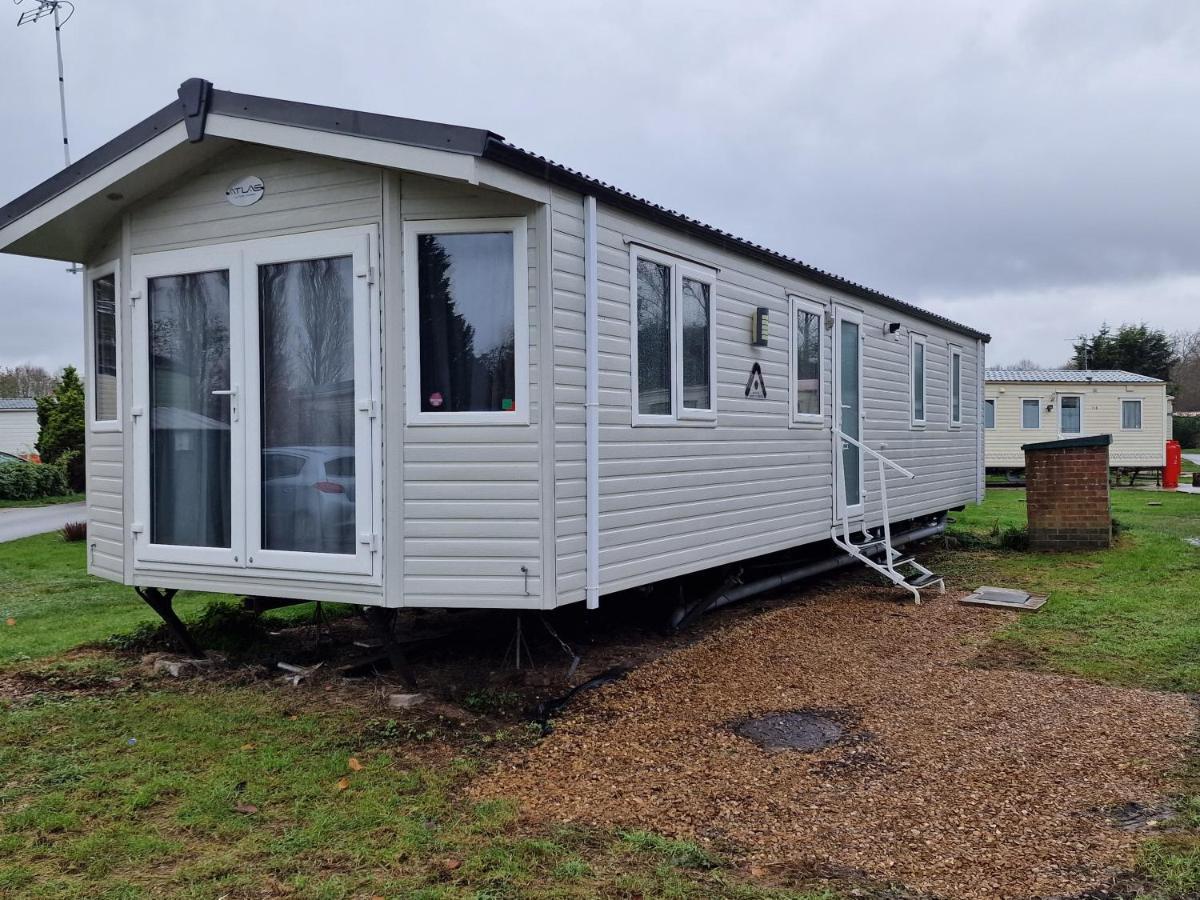 Billing Aquadrome- Bird Lake Pastures Holiday Caravan Sleep 6 Northampton Exterior foto